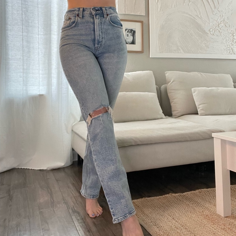 Flattering HIGH WAIST DISTRESSED JEANS | A&F
